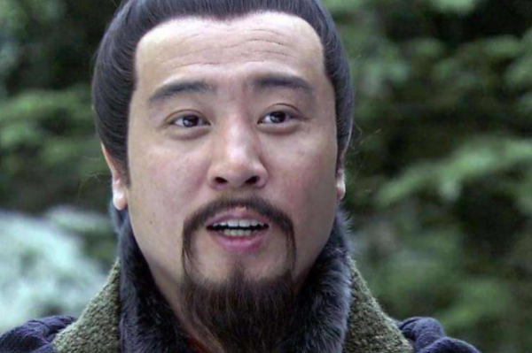 吕布为何要骂刘备大耳贼,刘备的耳朵到底有多大?