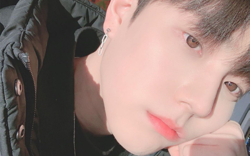 【金泰勋vlog】[中字]收获一只制作草莓酱的呆萌可爱小勋勋