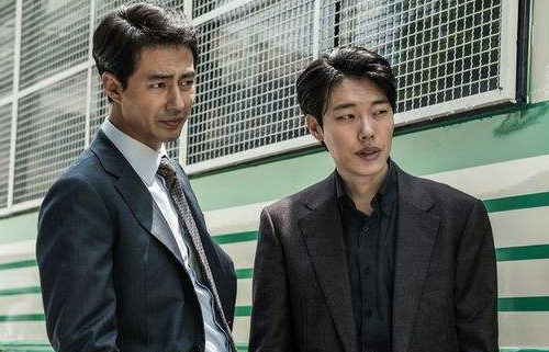 《王者》中赵寅成的形象是什么样的?