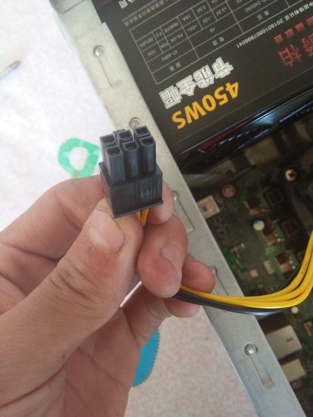 这个是独立显卡供电线吗