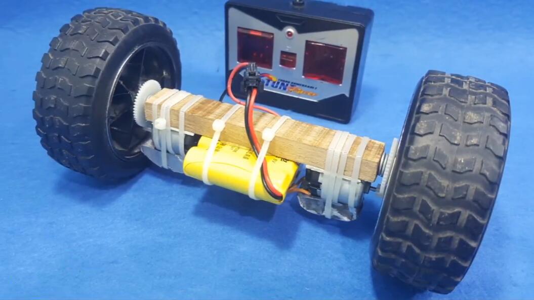 简单方法自制可遥控 两轮平衡车 创意diy电动 滑板车扭扭车-创意手工.