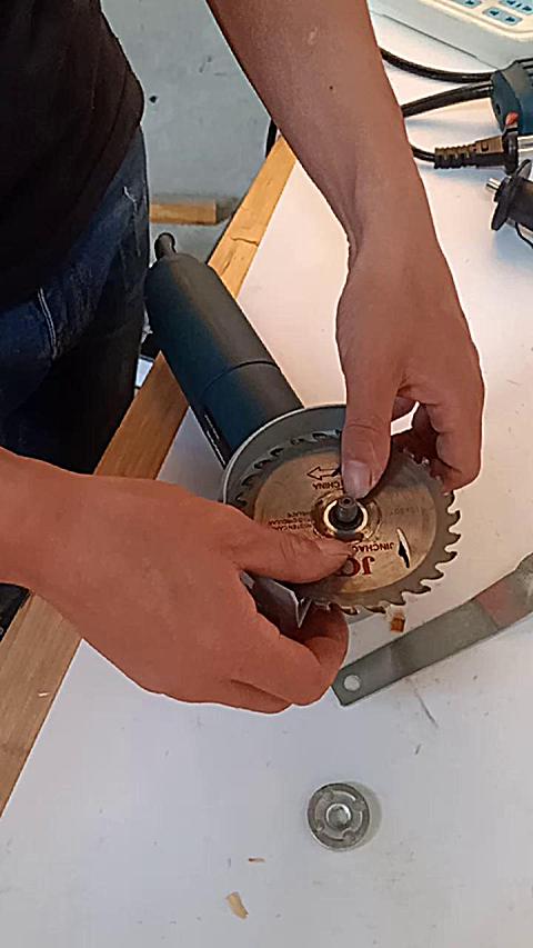 角磨机 木材切割片安装
