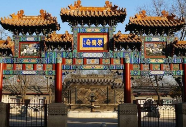 荣国府 宁国府有什么联系与区别