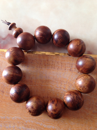 麻梨疙瘩手串用搓澡巾搓了一个月穿上了但戴在