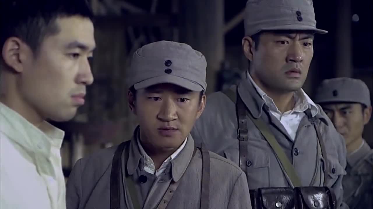 雪豹周卫国重伤截肢,众人都下不去手,大当家这时竟要求他来