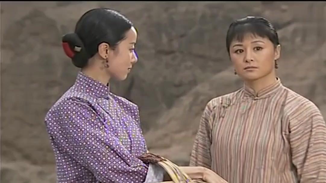 黄河浪:村妇去庙里烧香,不给丈夫祈福,反倒给小叔子祈福,有趣