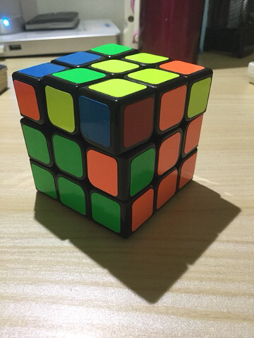 三阶魔方第二层,虽然位置对了但颜色错了