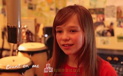 [图]【官方MV/中英】Connie Talbot - Count On Me