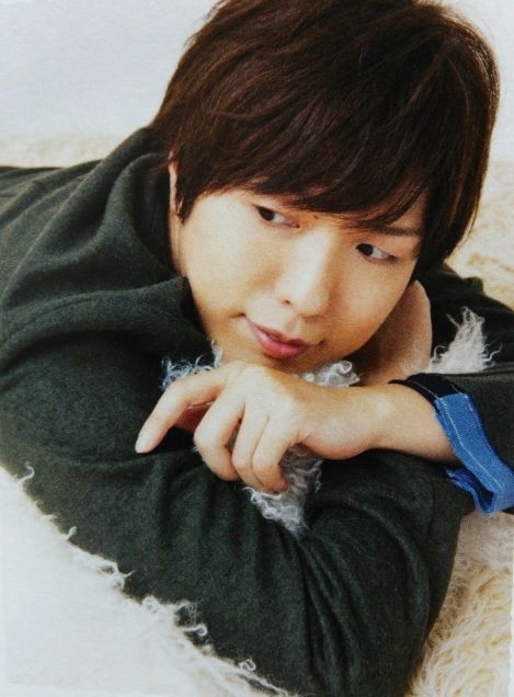 求几张适合做头像的神谷浩史的高清图片