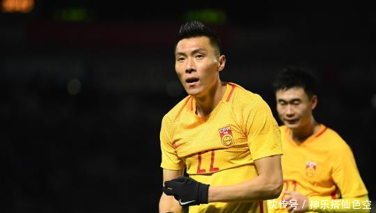 今天国足对韩国足球