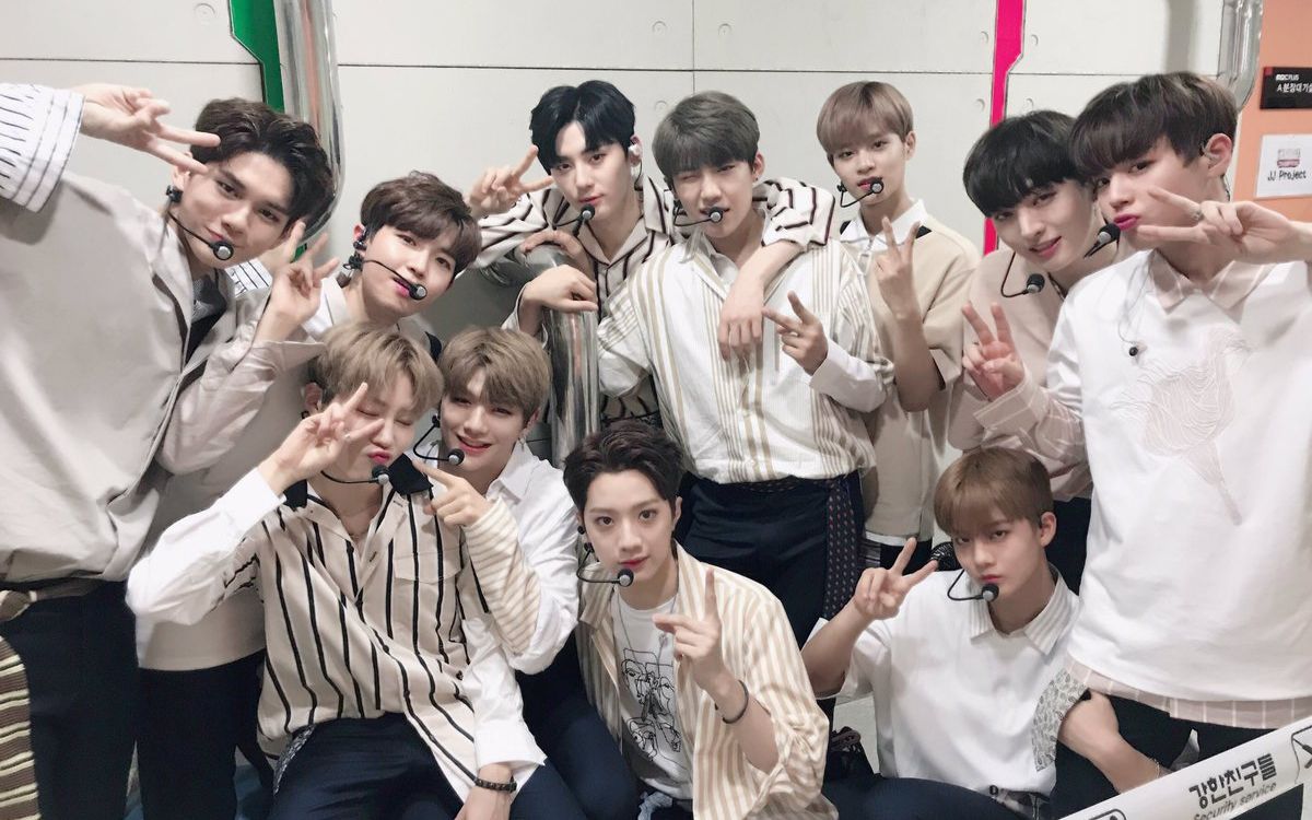 仁川韩流观光演唱会.wanna one.三个舞台