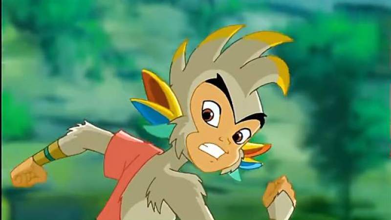 美猴王:六耳躲到树上,虎精让手下摇树,却被果子砸跑