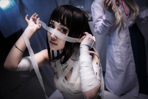 求疯狂怪医芙兰的全集,我看过第一卷了,但是还是想看剩下的,我会发