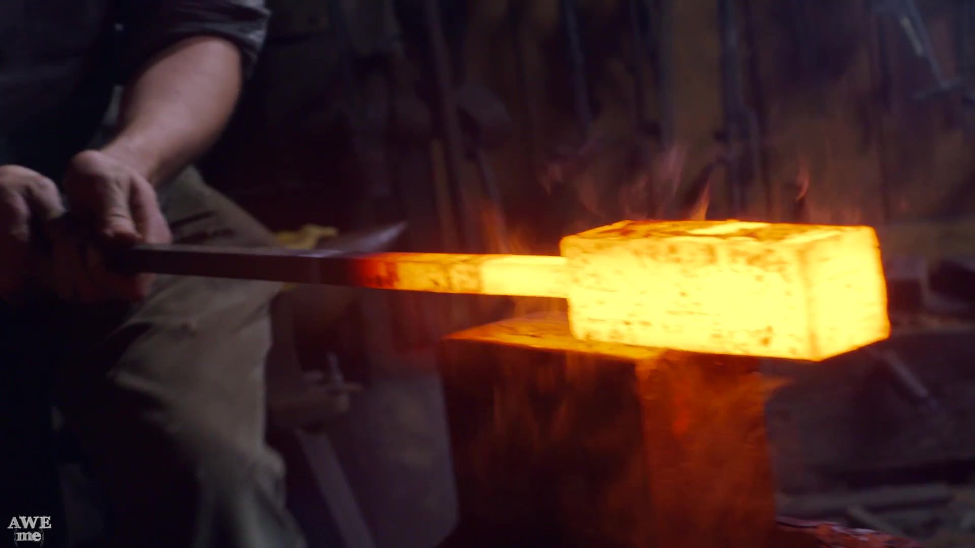 [图]Ice - Game of Thrones - MAN AT ARMS: REFORGED