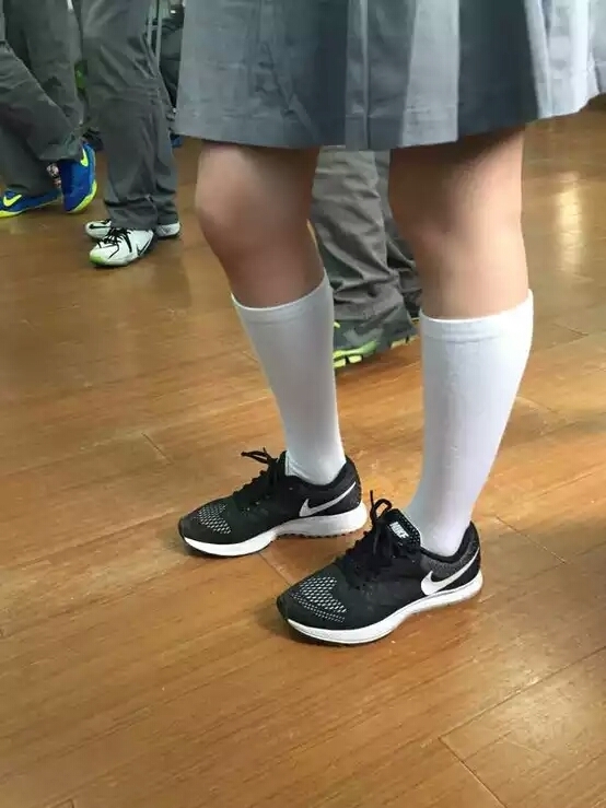 男生穿长筒袜好不好