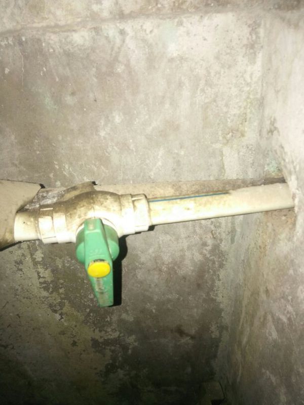 水管阀门怎么换,厕所阀门关不紧,自己怎么换,租