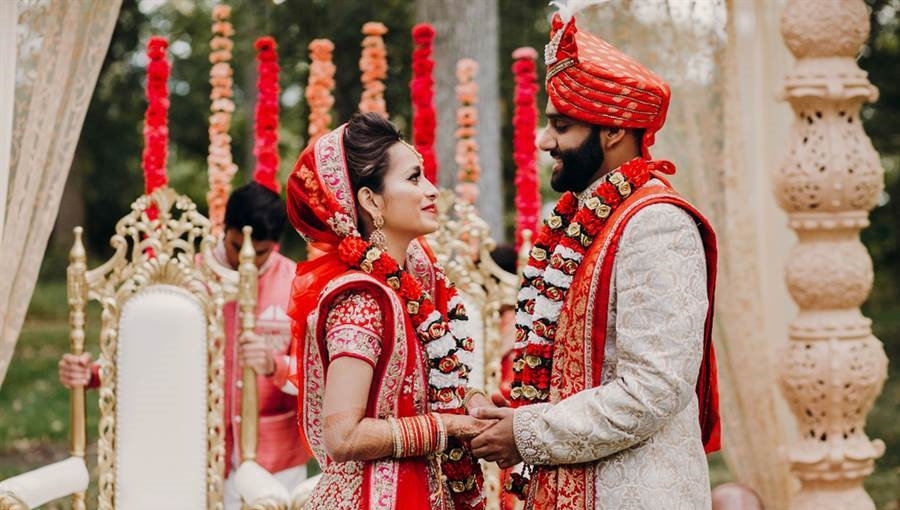 新郎婚礼现场播放新娘