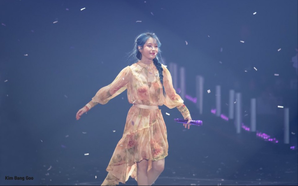 [图][IU] 191124 Love Poem演唱会 首尔Day2 超清饭拍全场