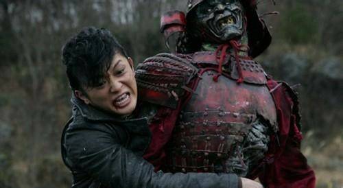 谁知道这是什么电影,是个僵尸片!有图的