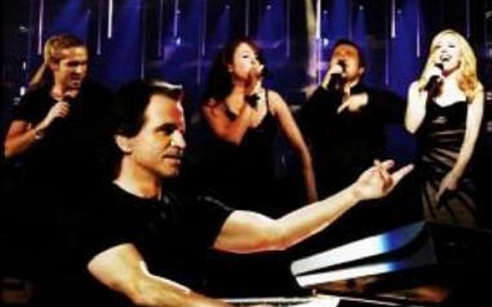 [图]yanni雅尼-Yanni Voices Live in Concert雅尼之声音乐会