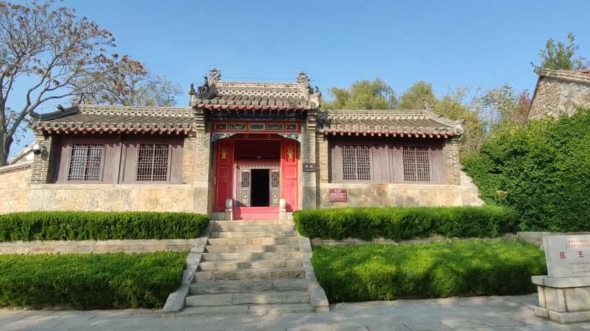 山东威海,刘公岛 龙王庙,当年北洋海军 祭祀祈祷唱戏娱乐的地方