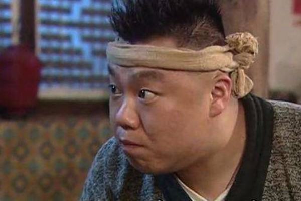 《武林外传》中祝无双为什么选择小六,而不是佟石头?