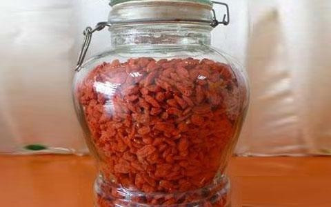 余甘果和枸杞能不能一起泡酒