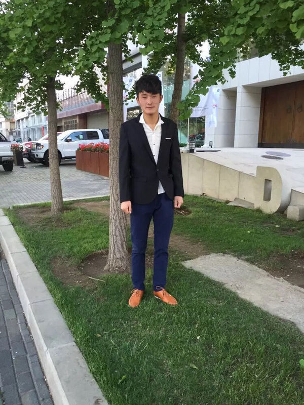 电脑怎么喊麦的。小老弟啥也不懂求0基础。求