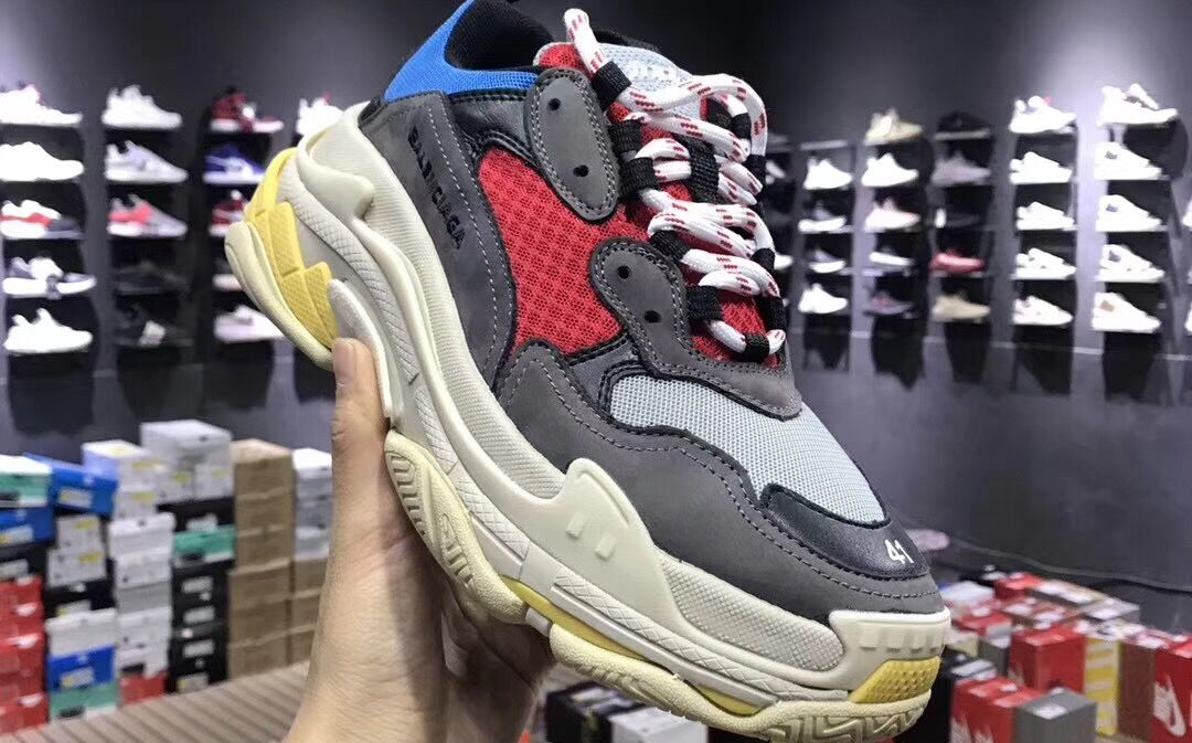 巴黎世家balenciaga triple s 姥爷鞋老爹鞋开箱讲解,权志龙.