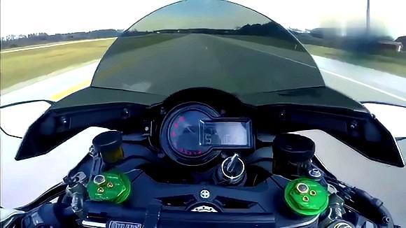 重机摩托车299码,川崎, 铃木,本田,你们比较喜欢哪个呢?