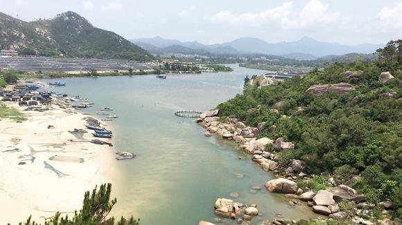 深圳附近夏天一定要去的海島, 惠州獅子島,關鍵是 開車到沙灘口