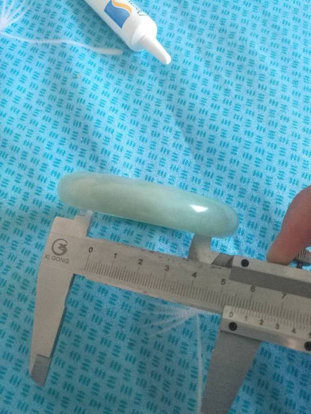 55圈口的翡翠手镯内直径是多大?不是55mm吗?