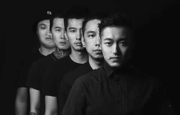 丢火车的乐队成员