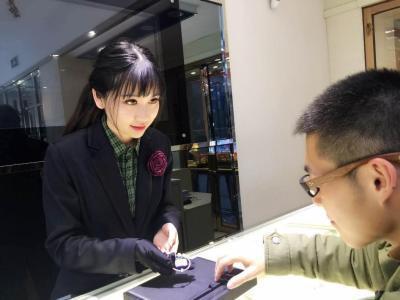 女孩子做什么销售工作好