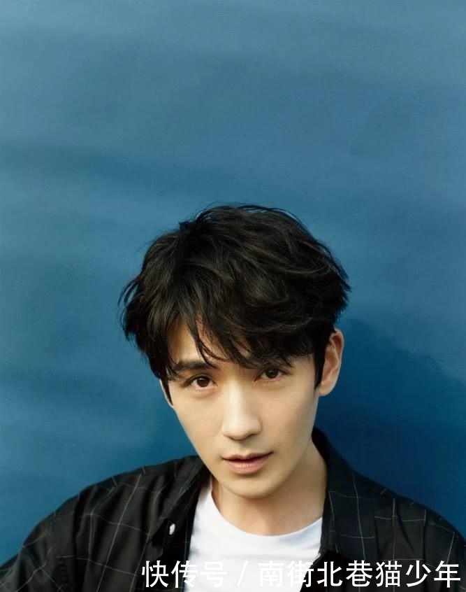 肖战跨年演唱会东方卫视