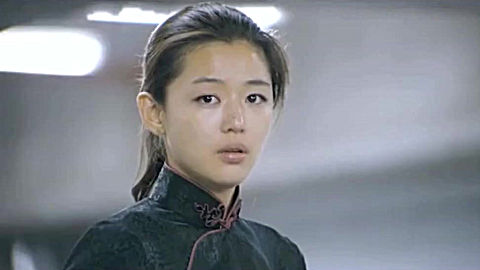 为了看金智贤女神,我把她的电影全看了个遍!