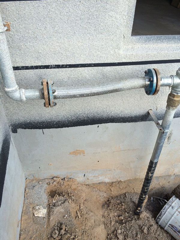 男生24,性格内向,不善交际,不爱说话,与不熟悉