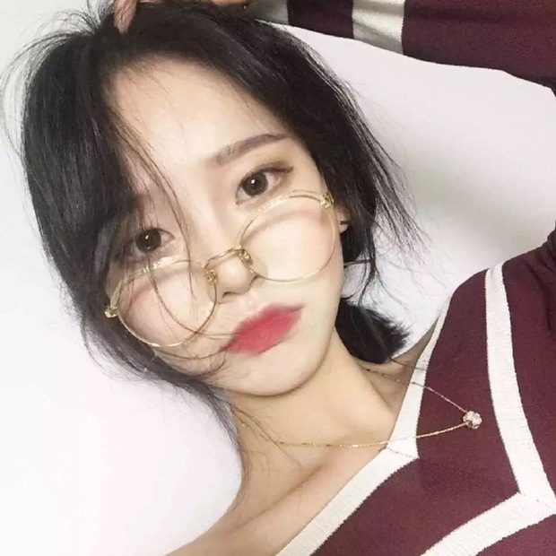 谁有这种头像"戴眼镜,原宿风,女"