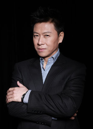 《俺娘田小草》的主题曲是谁唱的?