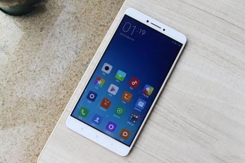 小米手机好 还是 魅蓝好?