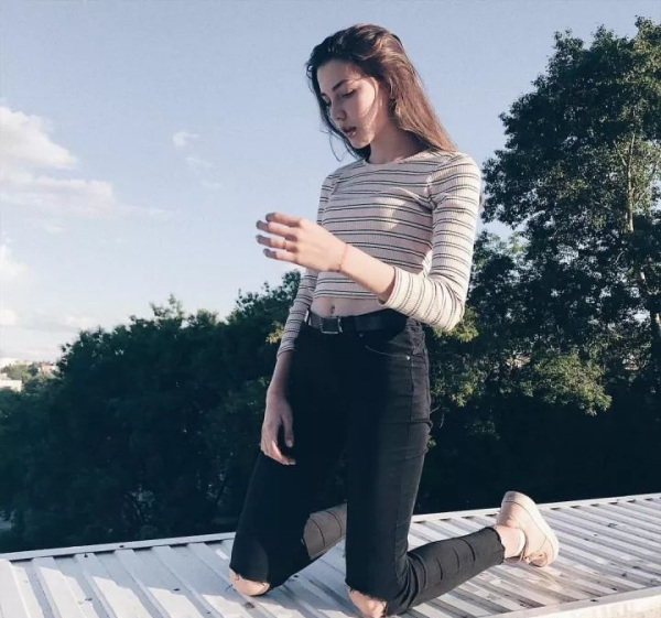 10月27日,俄罗斯14岁的模特vlada dzyuba在上海时装秀中晕倒后,两天后