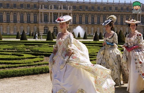 鲸骨裙是什么样子的 要求图片