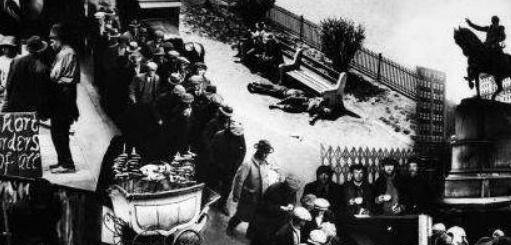 社会主义制度的完善和发展是一个