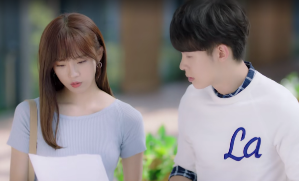 电视剧《追球》中,白薇最后是真的喜欢上了侯建白吗?