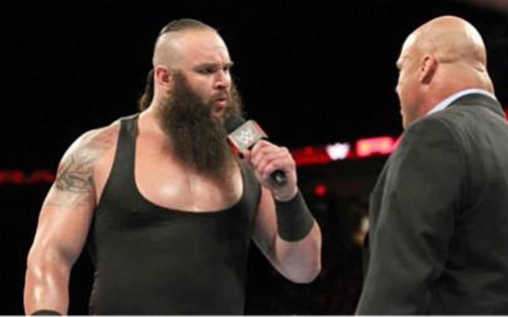 wwe2k18 布朗斯图劳曼 vs 大秀哥 如果黑羊成了冠军 那他该怎么对战大