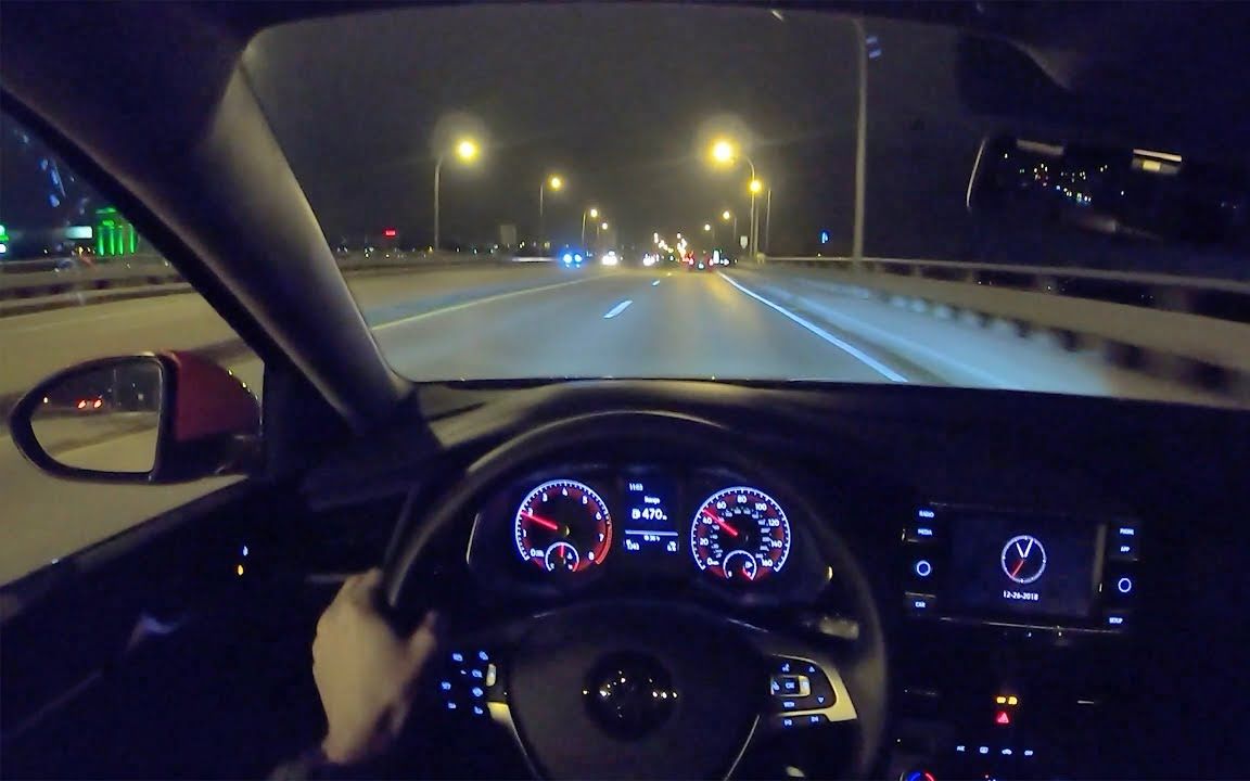 哔哩哔哩上传时间:3年前时长:12:10「第一视角」2019款 全新大众jetta