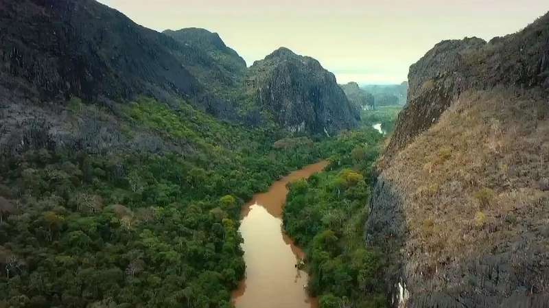 [图]单挑荒野系列 S3E4 - 寮国安南山脉Laos: The Annamite Mountains