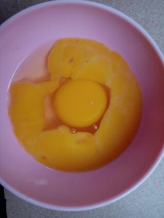 生鸡蛋 蛋黄是散开的,是不是腐烂了?还能吃么