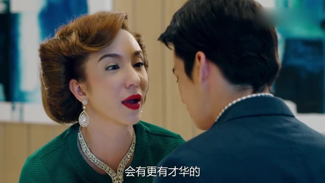 《宫( 泰国版)》纳坤公开约会真相遭母亲责骂