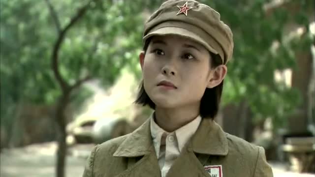 战火西北狼:昔日被抓女学生变身机要发报员,队长有点瞧不起她